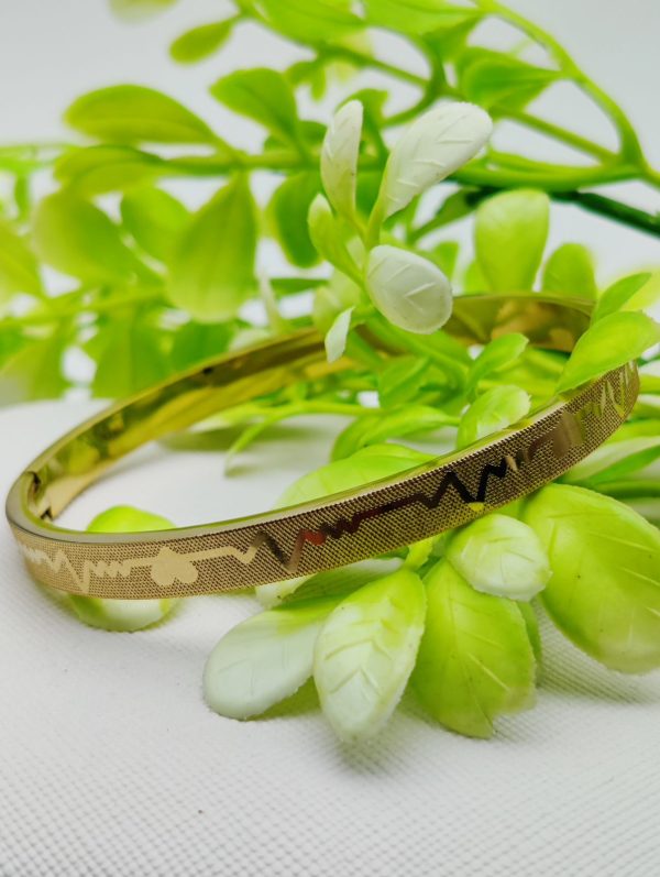 Premium Heartbeat-engraved Adjustable Bracelets