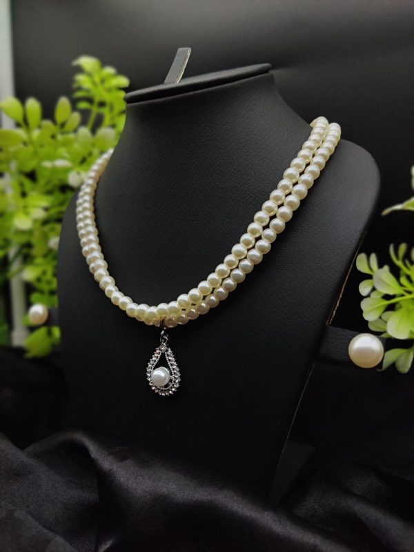 Exquisite Pearl Necklace
