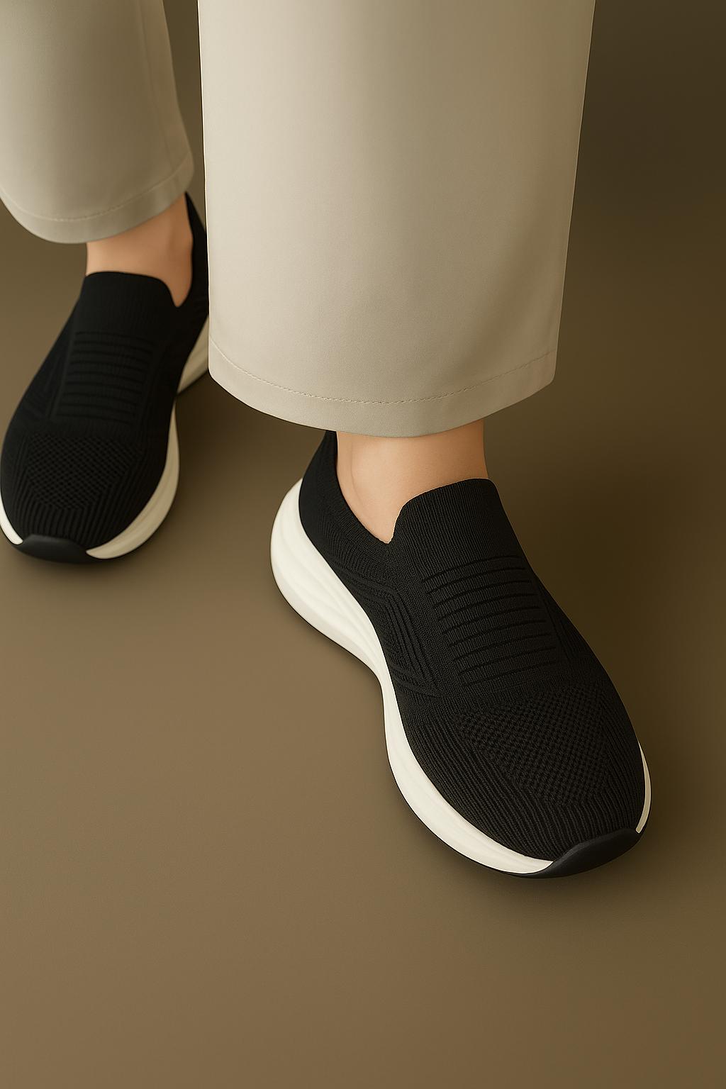 Skecher-Black