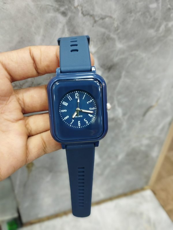 Curren Rubbar Belt Ladies Watch Model Square