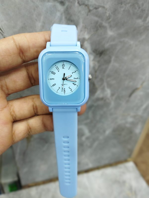 Curren Rubbar Belt Ladies Watch Model Square