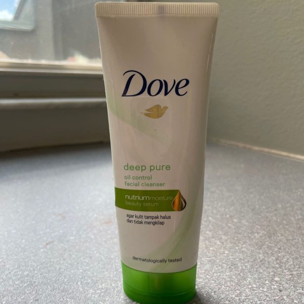 Dove Deep Pure Oil Control Facial Cleanser For Radiant, Hydrated Skin