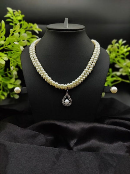 Exquisite Pearl Necklace