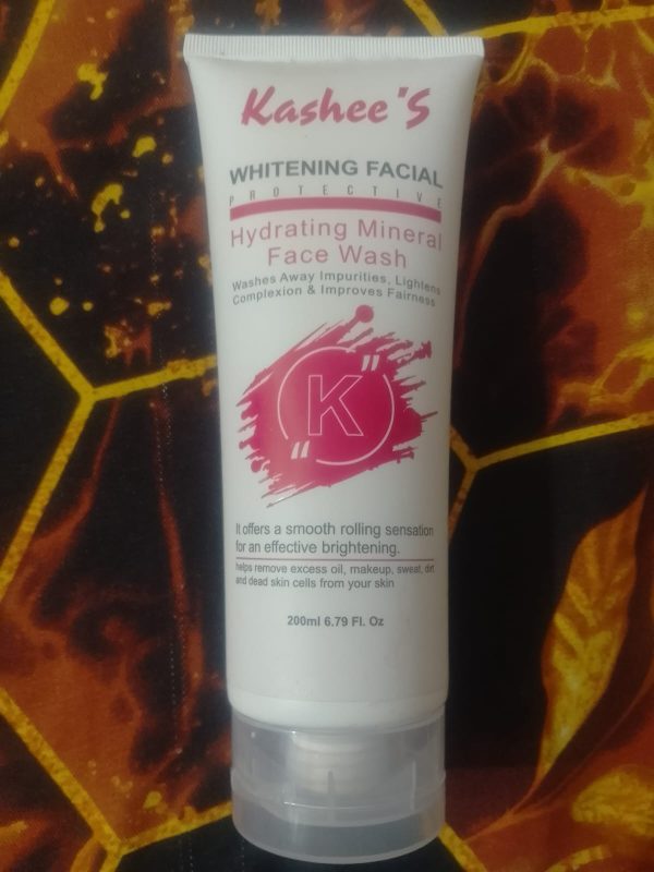 Kashee’s Hydrating Mineral Face Wash