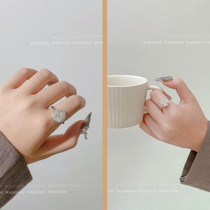 Lucky Four-leaf Clover Rotating Anxiety Ring
